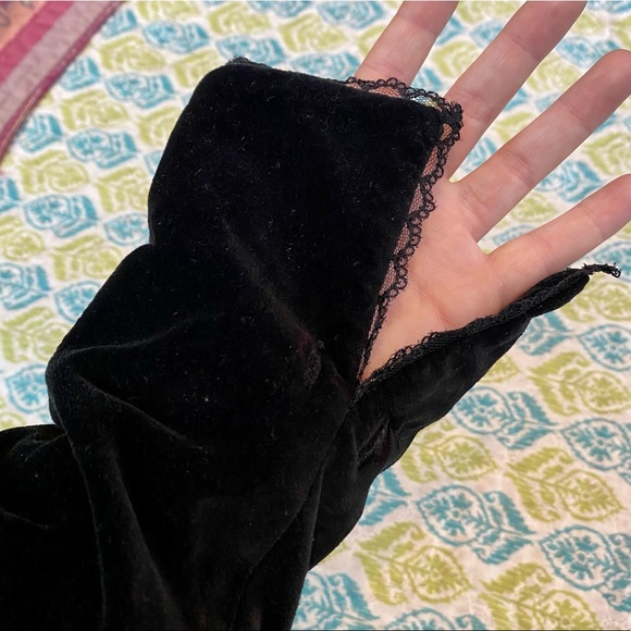 Vintage Y2K Gothic Blazer Jacket with Lace Edged Victorian Sleeves - Picture 7 of 10